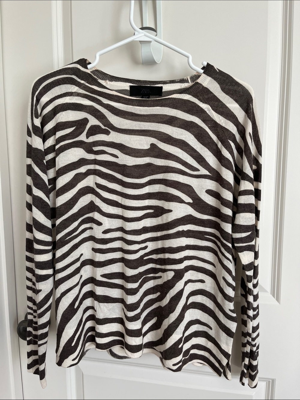 Zara Women’s Black and Cream Zebra-Print Crewneck Sweater